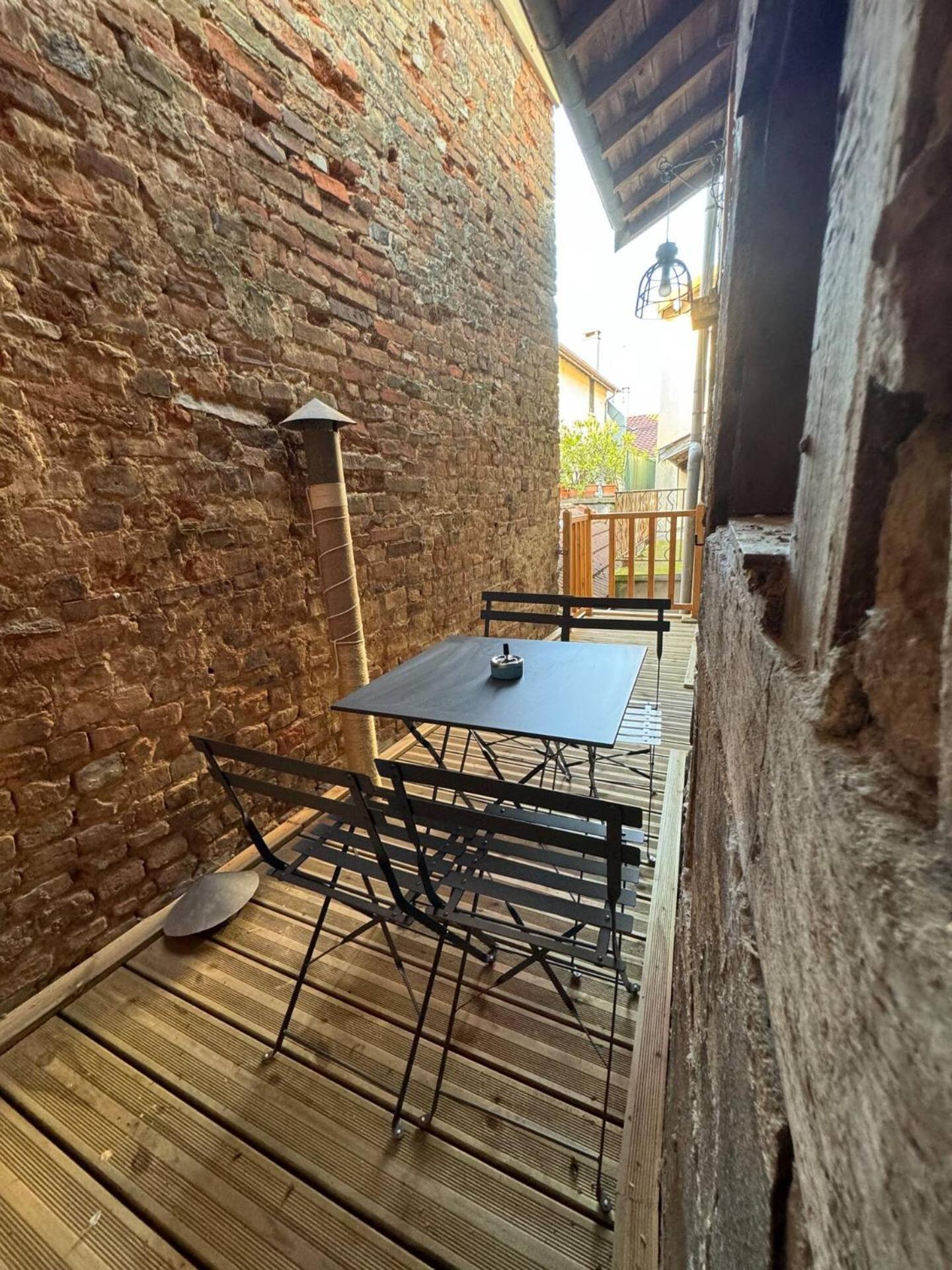 Les Chambres Tonics Montrevel-en-Bresse 외부 사진